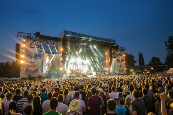 Partnerský program | Reklamní plachta | banner MESH se zesílenými okraji