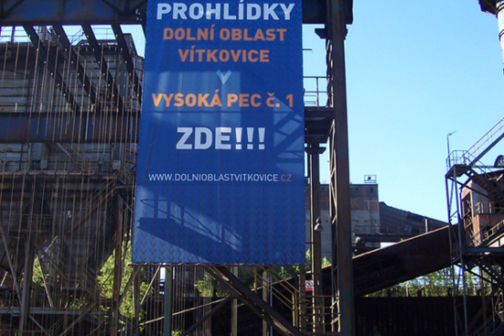Partnerský program | Reklamní plachta | banner MESH se zesílenými okraji